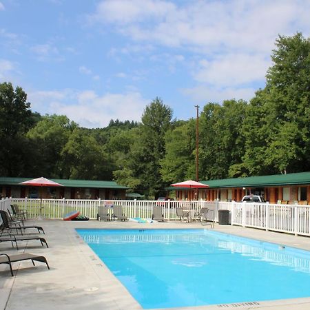 Two Rivers Lodge Bryson City Exteriör bild