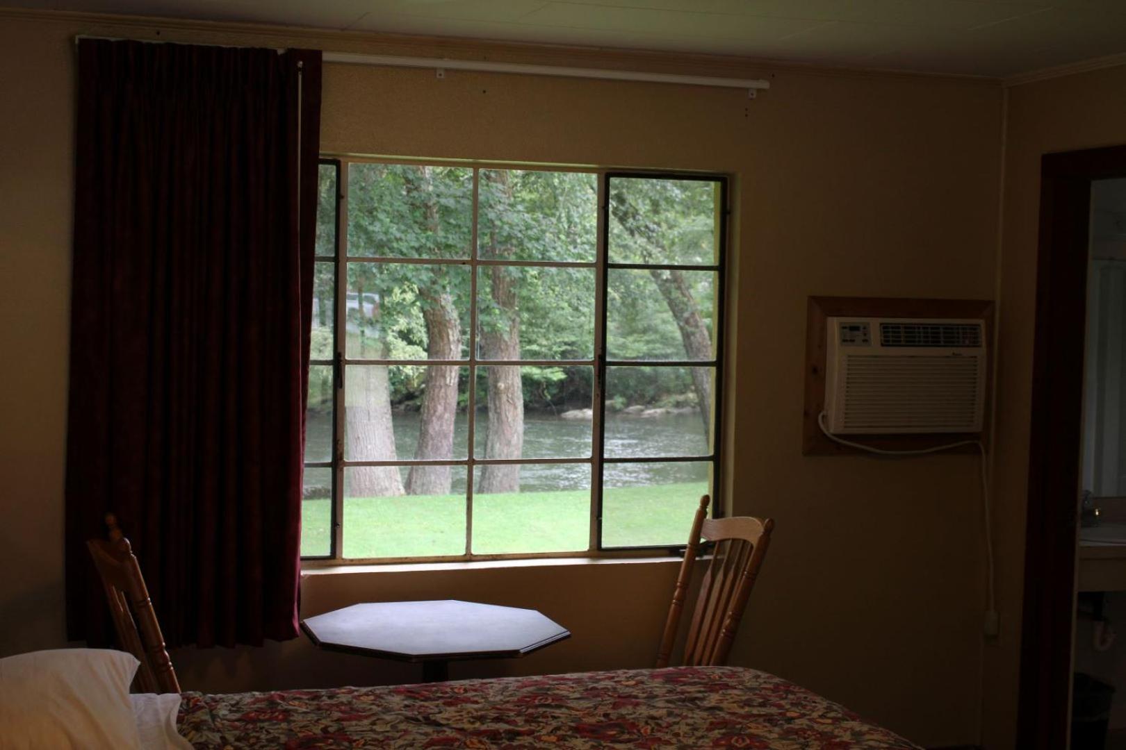 Two Rivers Lodge Bryson City Exteriör bild